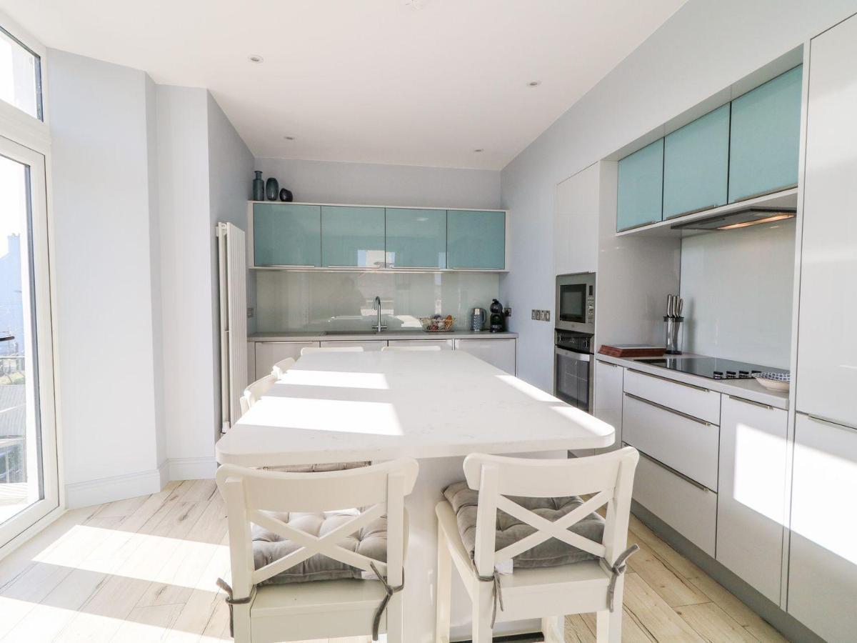 Sea Breeze Apartment บัลลีคาสเซิล ภายนอก รูปภาพ